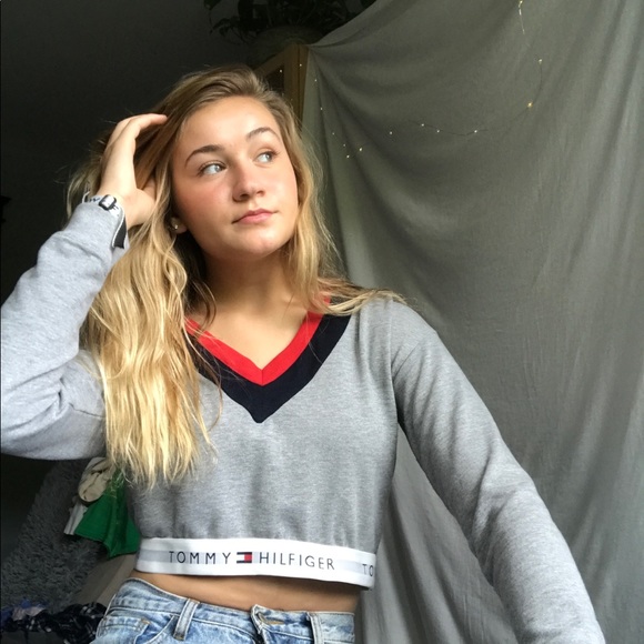 Tommy Hilfiger Tops - Tommy Hilfiger Cropped Logo Hoodie
